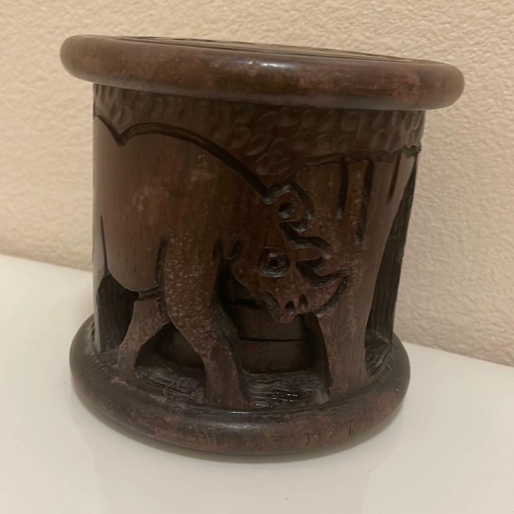 Wood African coasters with holder and lid